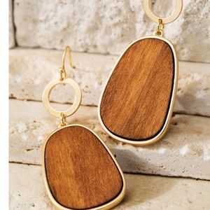 Oval wood gold accent drop earrings